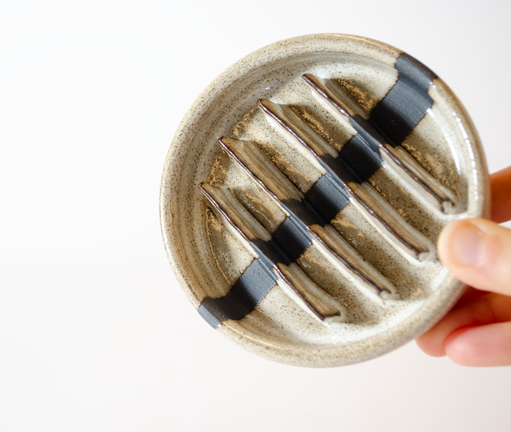 Black Stripe/Grey Clay Soap Dish